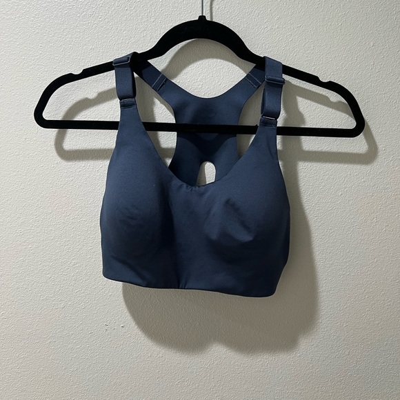 Calia by Carrie Underwood Women's Dark Blue Pullover Sports Bra, size small, EUC - Picture 1 of 5